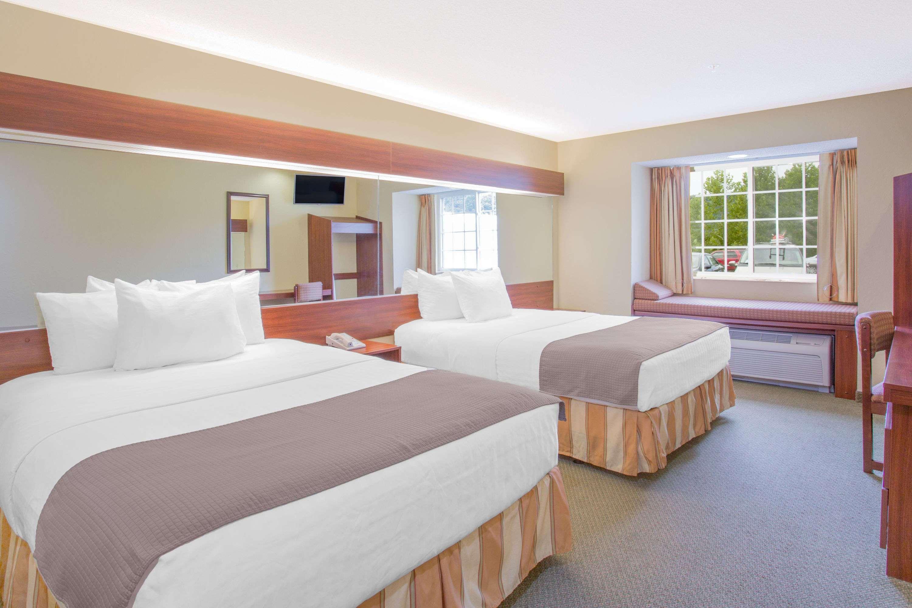 Microtel Inn And Suites Gassaway Eksteriør bilde