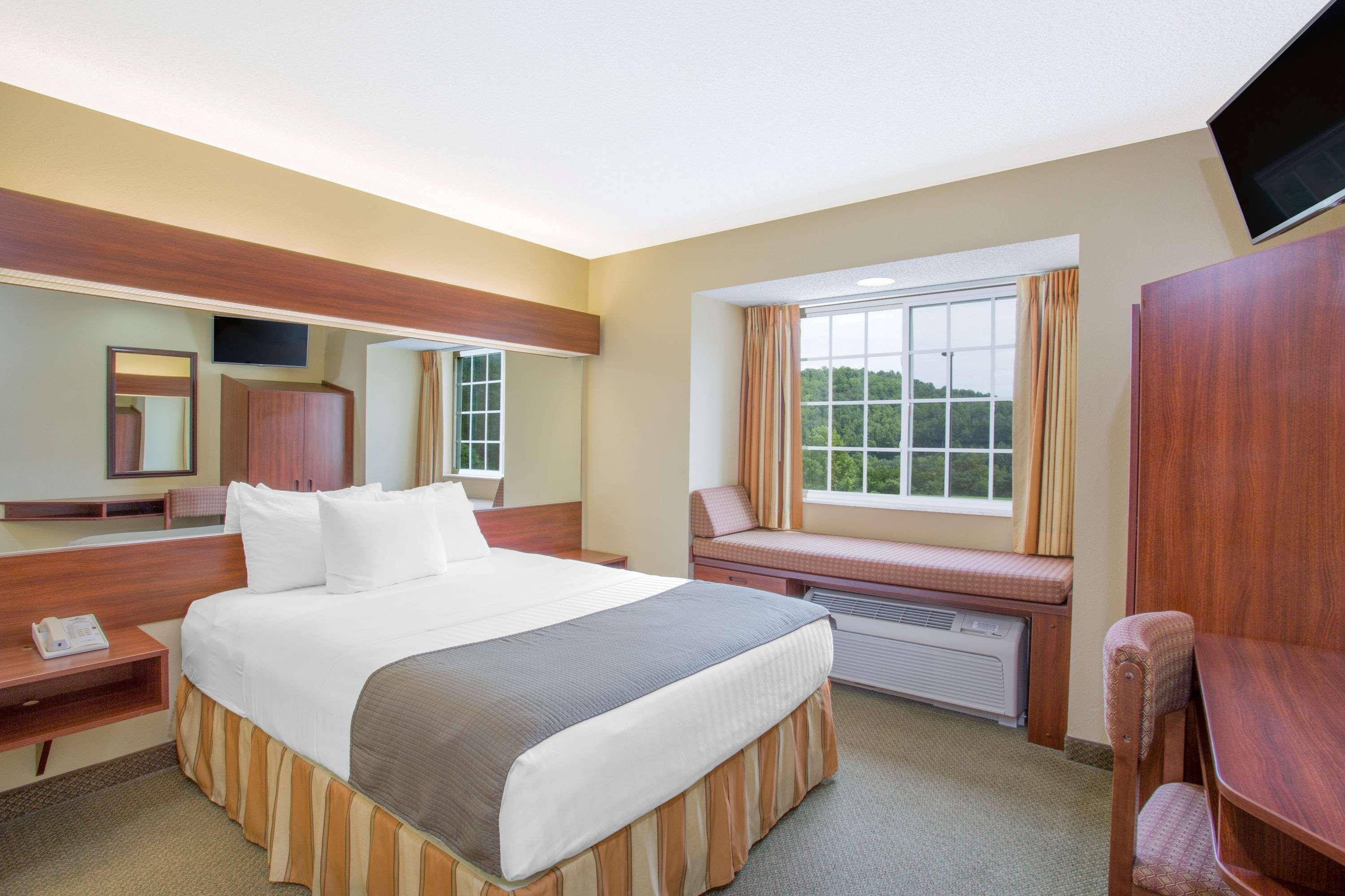 Microtel Inn And Suites Gassaway Eksteriør bilde