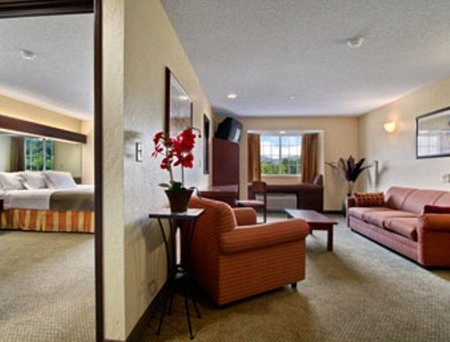 Microtel Inn And Suites Gassaway Rom bilde